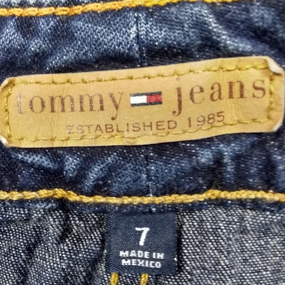 TOMMY HILFIGER MINI SKIRT VINTAGE STREET WEAR - Picture 8 of 8